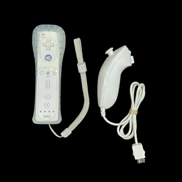 Nintendo Wii Console RVL-001 (GameCube Compatible) Bundle White - Picture 8 of 11